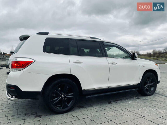 Тойота Хайлендер 2013 в Днепре (Днепропетровске) на Automoto.ua Белый Тойота Хайлендер, объемом двигателя 3.46 л и пробегом 170 тыс. км за 19000 $, фото 27 на Automoto.ua