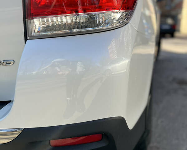 Белый Тойота Хайлендер, объемом двигателя 3.5 л и пробегом 168 тыс. км за 20500 $, фото 12 на Automoto.ua