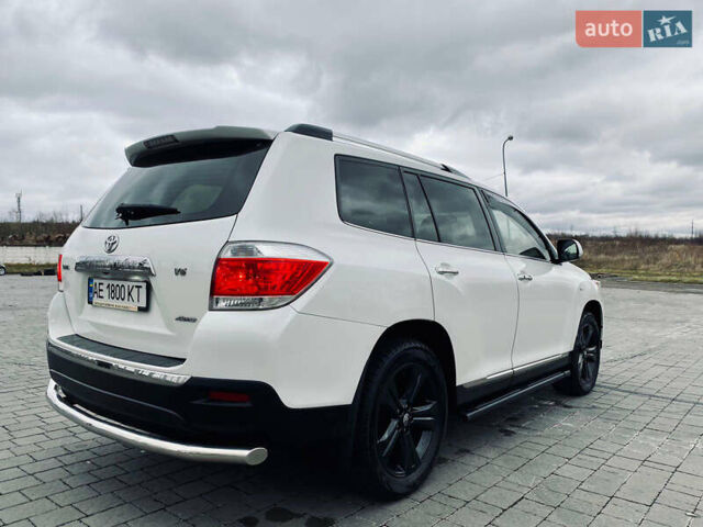 Тойота Хайлендер 2013 в Днепре (Днепропетровске) на Automoto.ua Белый Тойота Хайлендер, объемом двигателя 3.46 л и пробегом 170 тыс. км за 19000 $, фото 34 на Automoto.ua