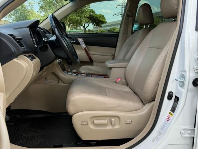 Белый Тойота Хайлендер, объемом двигателя 3.5 л и пробегом 95 тыс. км за 23500 $, фото 10 на Automoto.ua