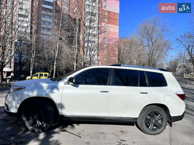 Белый Тойота Хайлендер, объемом двигателя 3.5 л и пробегом 168 тыс. км за 20500 $, фото 11 на Automoto.ua