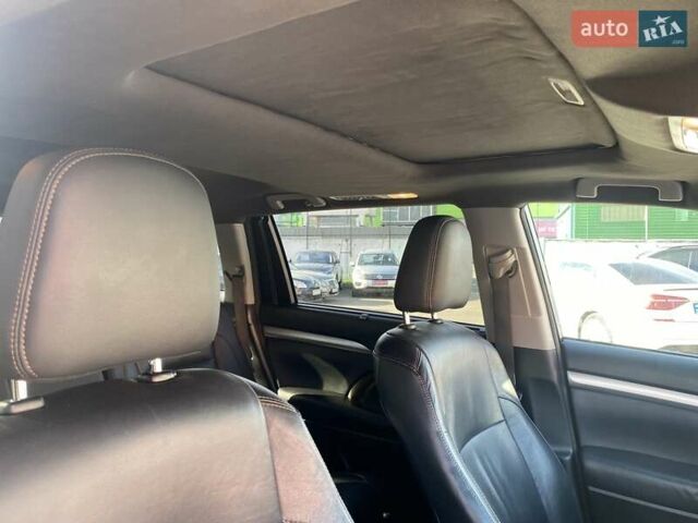 Белый Тойота Хайлендер, объемом двигателя 3.5 л и пробегом 252 тыс. км за 20990 $, фото 17 на Automoto.ua