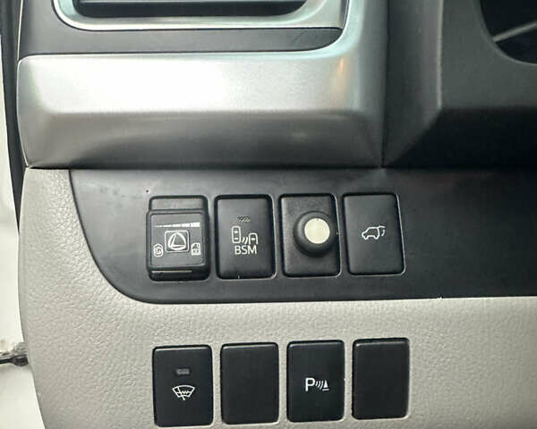 Білий Тойота Хайлендер, об'ємом двигуна 3.55 л та пробігом 190 тис. км за 24300 $, фото 19 на Automoto.ua