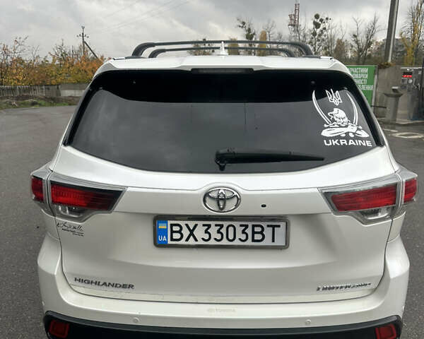 Білий Тойота Хайлендер, об'ємом двигуна 3.55 л та пробігом 190 тис. км за 24300 $, фото 4 на Automoto.ua