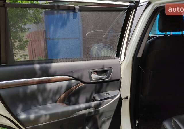 Белый Тойота Хайлендер, объемом двигателя 3.5 л и пробегом 88 тыс. км за 29000 $, фото 12 на Automoto.ua