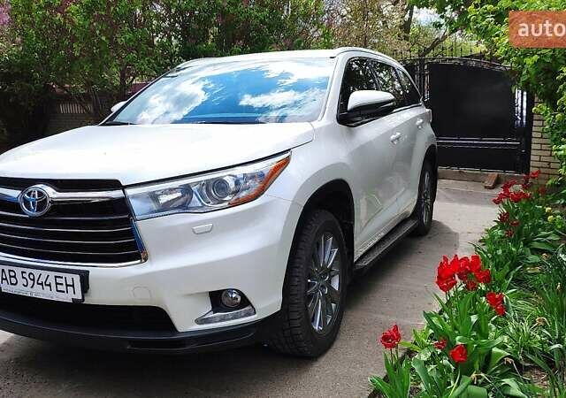 Белый Тойота Хайлендер, объемом двигателя 3.5 л и пробегом 88 тыс. км за 29000 $, фото 27 на Automoto.ua