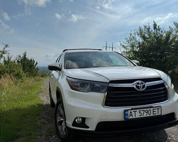 Білий Тойота Хайлендер, об'ємом двигуна 3.5 л та пробігом 210 тис. км за 19200 $, фото 3 на Automoto.ua