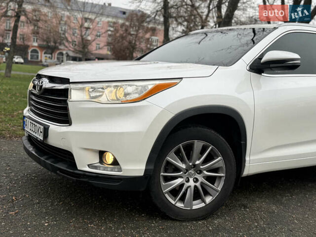 Белый Тойота Хайлендер, объемом двигателя 2.67 л и пробегом 152 тыс. км за 22800 $, фото 14 на Automoto.ua