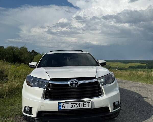 Белый Тойота Хайлендер, объемом двигателя 3.5 л и пробегом 210 тыс. км за 19800 $, фото 20 на Automoto.ua