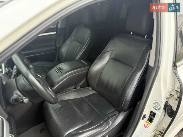 Белый Тойота Хайлендер, объемом двигателя 2.67 л и пробегом 152 тыс. км за 22800 $, фото 19 на Automoto.ua