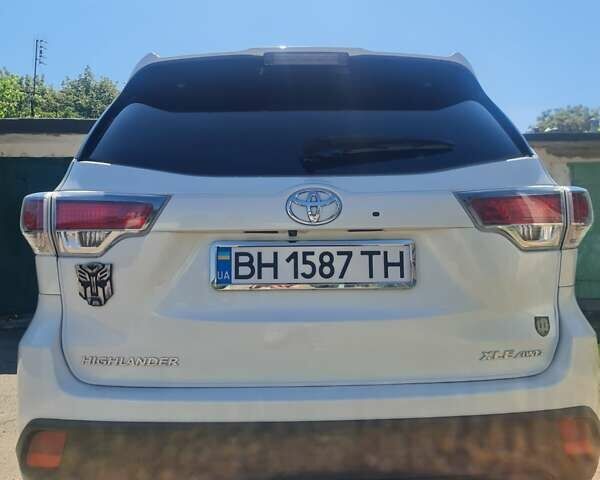 Білий Тойота Хайлендер, об'ємом двигуна 3.46 л та пробігом 221 тис. км за 24000 $, фото 38 на Automoto.ua