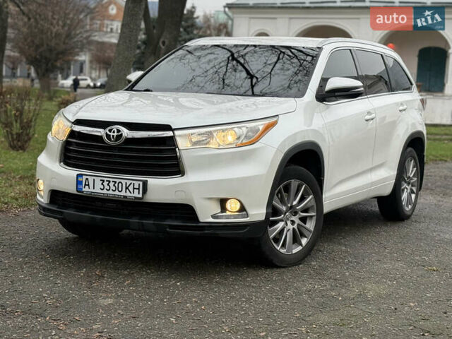 Белый Тойота Хайлендер, объемом двигателя 2.67 л и пробегом 152 тыс. км за 22800 $, фото 11 на Automoto.ua