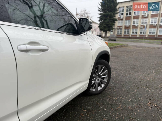 Белый Тойота Хайлендер, объемом двигателя 2.67 л и пробегом 152 тыс. км за 22800 $, фото 31 на Automoto.ua