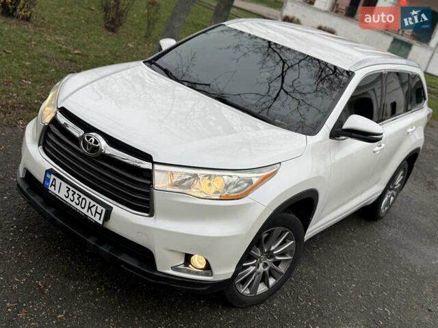 Белый Тойота Хайлендер, объемом двигателя 2.67 л и пробегом 152 тыс. км за 22800 $, фото 13 на Automoto.ua