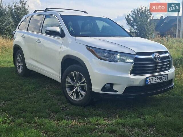 Білий Тойота Хайлендер, об'ємом двигуна 3.5 л та пробігом 210 тис. км за 19200 $, фото 4 на Automoto.ua