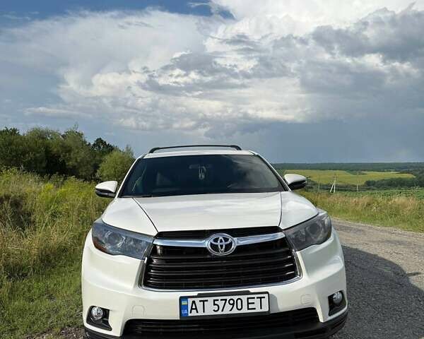Белый Тойота Хайлендер, объемом двигателя 3.5 л и пробегом 210 тыс. км за 19800 $, фото 17 на Automoto.ua