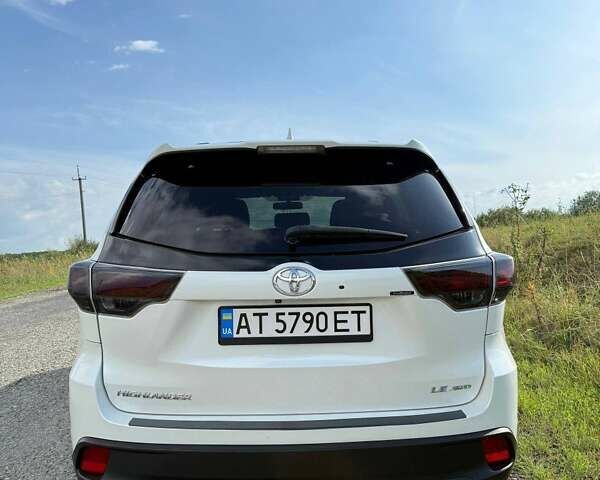 Білий Тойота Хайлендер, об'ємом двигуна 3.5 л та пробігом 210 тис. км за 19200 $, фото 13 на Automoto.ua