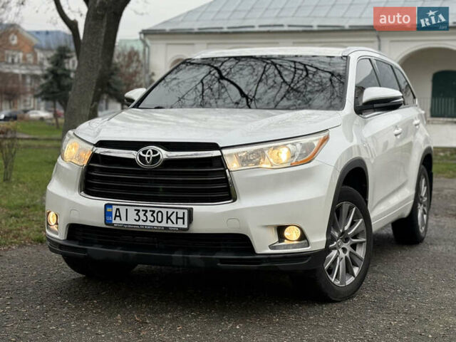 Белый Тойота Хайлендер, объемом двигателя 2.67 л и пробегом 152 тыс. км за 22800 $, фото 10 на Automoto.ua
