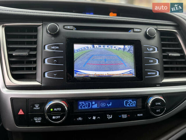 Белый Тойота Хайлендер, объемом двигателя 2.67 л и пробегом 152 тыс. км за 22800 $, фото 23 на Automoto.ua