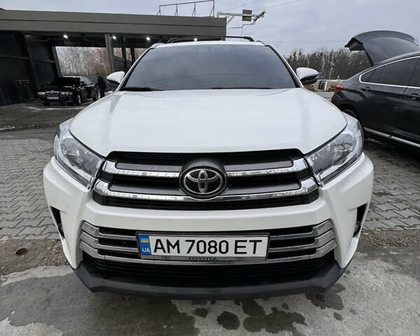 Білий Тойота Хайлендер, об'ємом двигуна 3.46 л та пробігом 126 тис. км за 25700 $, фото 1 на Automoto.ua