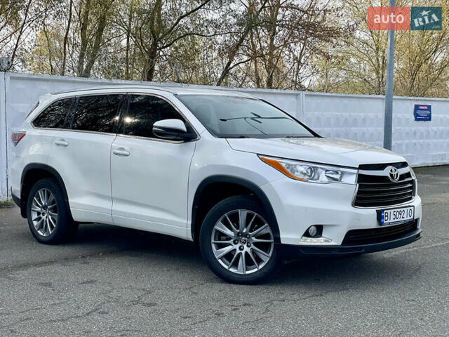 Белый Тойота Хайлендер, объемом двигателя 2.67 л и пробегом 180 тыс. км за 18995 $, фото 13 на Automoto.ua