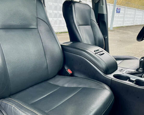 Белый Тойота Хайлендер, объемом двигателя 2.67 л и пробегом 180 тыс. км за 18995 $, фото 32 на Automoto.ua