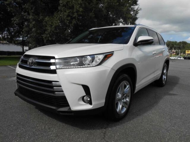 Белый Тойота Хайлендер, объемом двигателя 3.5 л и пробегом 67 тыс. км за 15600 $, фото 2 на Automoto.ua