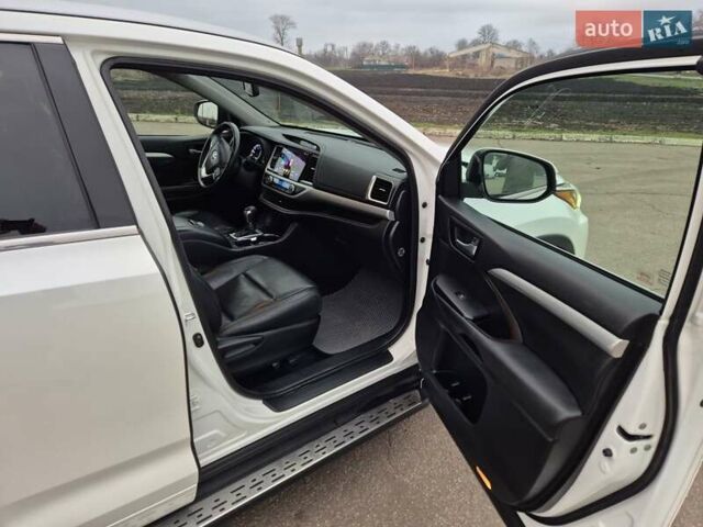 Білий Тойота Хайлендер, об'ємом двигуна 2.67 л та пробігом 149 тис. км за 29500 $, фото 9 на Automoto.ua