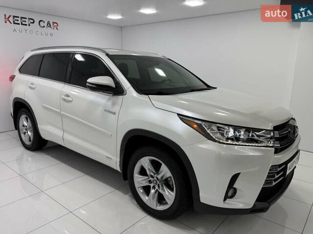 Белый Тойота Хайлендер, объемом двигателя 3.46 л и пробегом 100 тыс. км за 34000 $, фото 8 на Automoto.ua