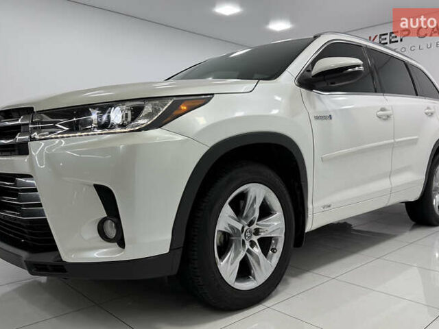 Белый Тойота Хайлендер, объемом двигателя 3.46 л и пробегом 100 тыс. км за 34000 $, фото 12 на Automoto.ua
