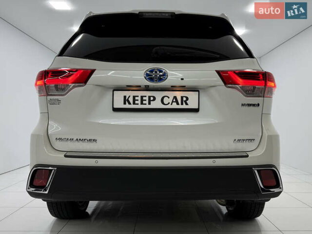 Белый Тойота Хайлендер, объемом двигателя 3.46 л и пробегом 100 тыс. км за 34000 $, фото 16 на Automoto.ua