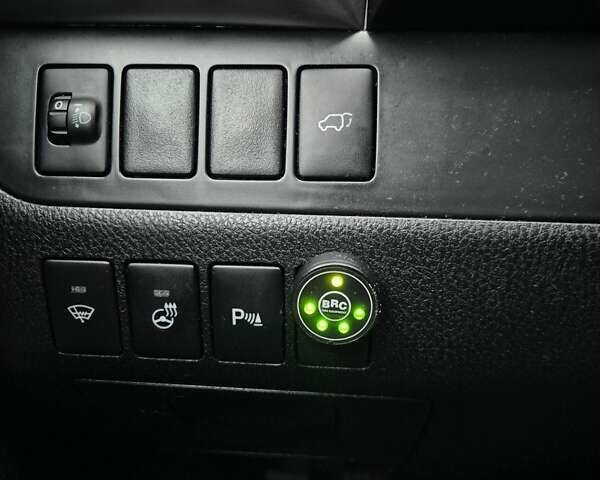 Білий Тойота Хайлендер, об'ємом двигуна 2.67 л та пробігом 149 тис. км за 29500 $, фото 10 на Automoto.ua