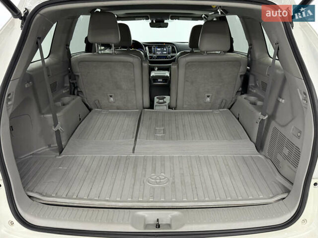 Белый Тойота Хайлендер, объемом двигателя 3.46 л и пробегом 100 тыс. км за 34000 $, фото 23 на Automoto.ua