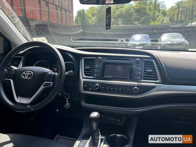 Білий Тойота Хайлендер, об'ємом двигуна 3.5 л та пробігом 60 тис. км за 31400 $, фото 8 на Automoto.ua