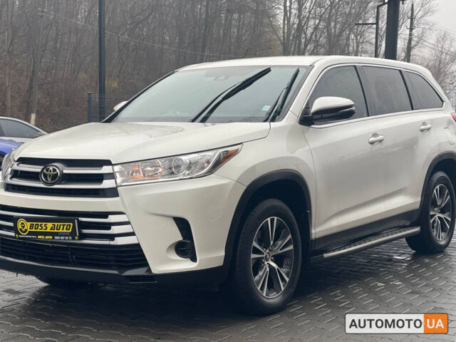 Білий Тойота Хайлендер, об'ємом двигуна 3.5 л та пробігом 60 тис. км за 31400 $, фото 2 на Automoto.ua