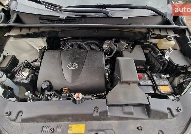 Белый Тойота Хайлендер, объемом двигателя 3.5 л и пробегом 13 тыс. км за 38500 $, фото 9 на Automoto.ua