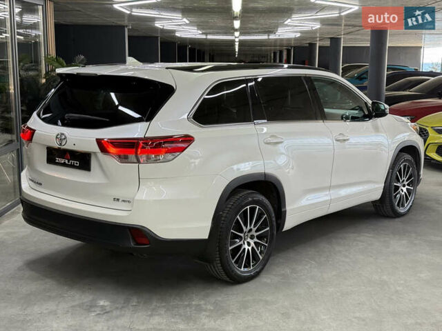 Белый Тойота Хайлендер, объемом двигателя 3.46 л и пробегом 74 тыс. км за 32900 $, фото 14 на Automoto.ua