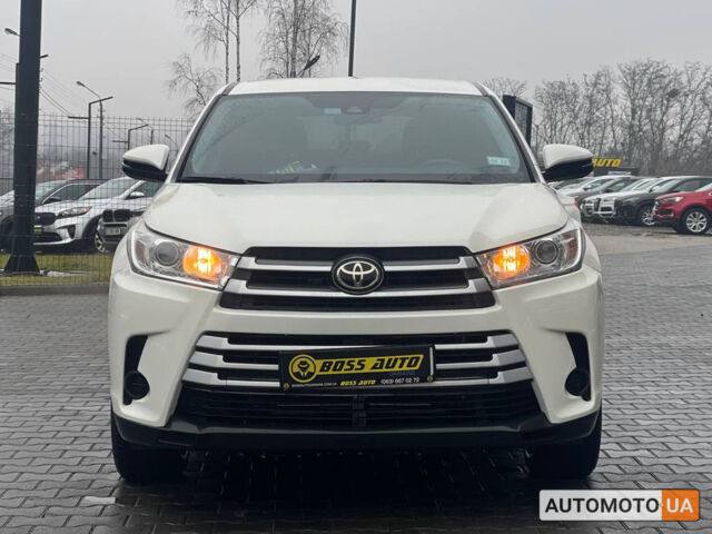 Білий Тойота Хайлендер, об'ємом двигуна 3.5 л та пробігом 60 тис. км за 31400 $, фото 1 на Automoto.ua