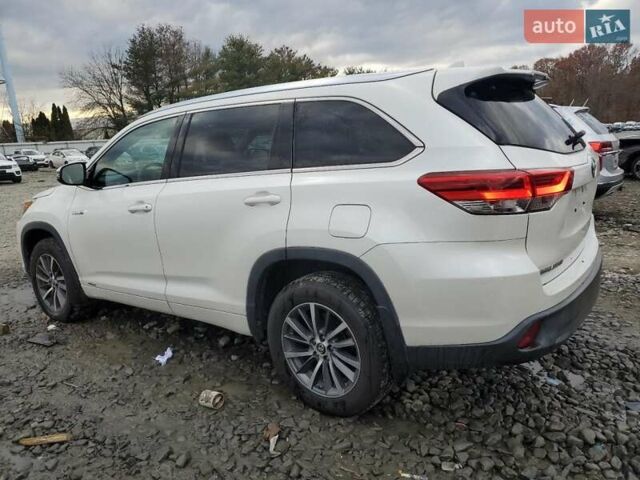 Белый Тойота Хайлендер, объемом двигателя 3.5 л и пробегом 86 тыс. км за 8700 $, фото 1 на Automoto.ua