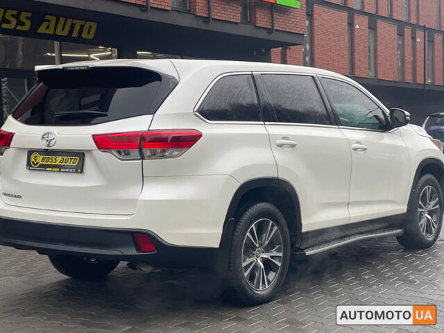 Білий Тойота Хайлендер, об'ємом двигуна 3.5 л та пробігом 60 тис. км за 31400 $, фото 5 на Automoto.ua
