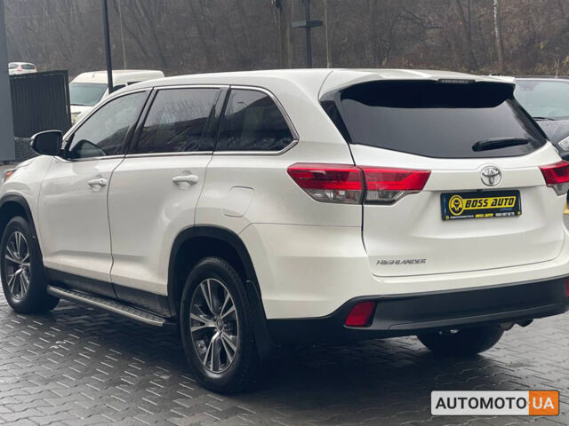 Білий Тойота Хайлендер, об'ємом двигуна 3.5 л та пробігом 60 тис. км за 31400 $, фото 3 на Automoto.ua