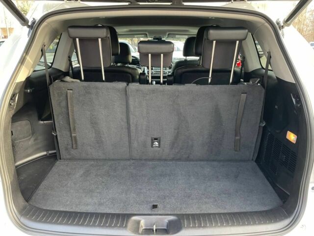 Белый Тойота Хайлендер, объемом двигателя 3.5 л и пробегом 125 тыс. км за 33600 $, фото 22 на Automoto.ua