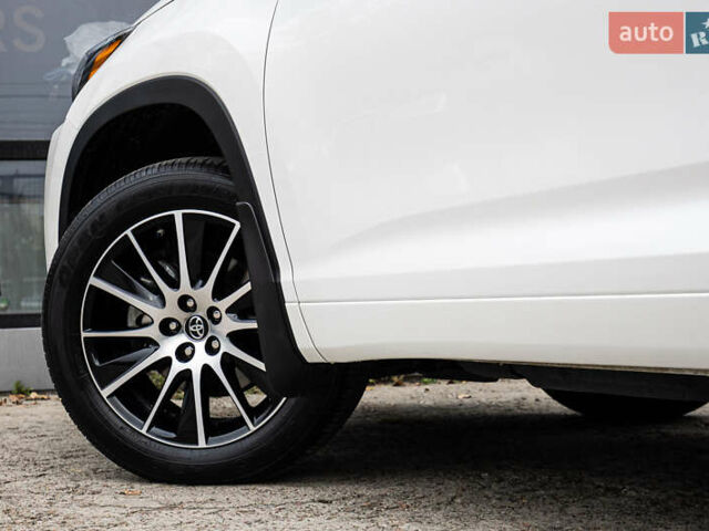 Белый Тойота Хайлендер, объемом двигателя 3.46 л и пробегом 26 тыс. км за 37950 $, фото 22 на Automoto.ua