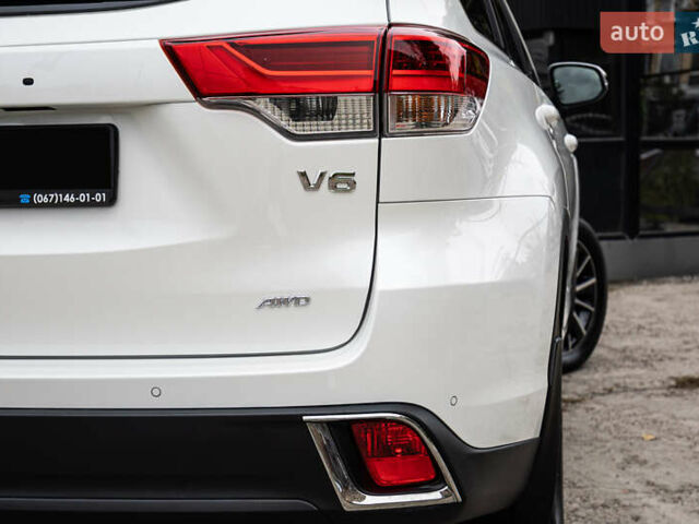 Белый Тойота Хайлендер, объемом двигателя 3.46 л и пробегом 26 тыс. км за 37950 $, фото 25 на Automoto.ua