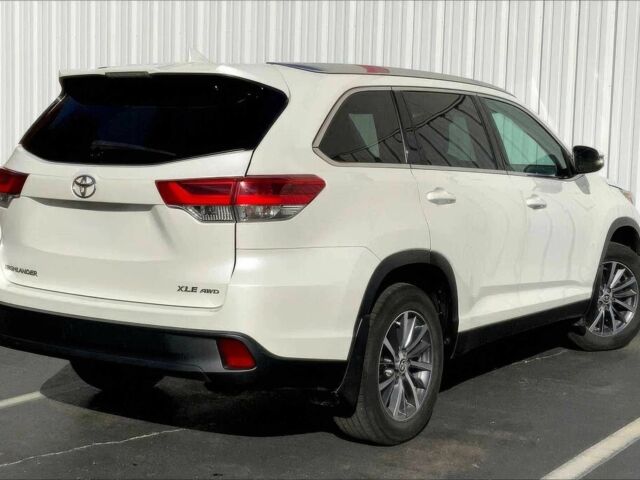 Белый Тойота Хайлендер, объемом двигателя 3.5 л и пробегом 43 тыс. км за 16700 $, фото 5 на Automoto.ua