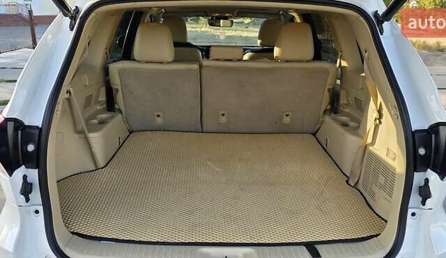 Білий Тойота Хайлендер, об'ємом двигуна 3.46 л та пробігом 98 тис. км за 35000 $, фото 18 на Automoto.ua