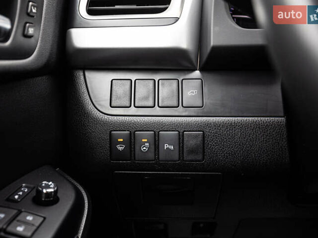 Белый Тойота Хайлендер, объемом двигателя 3.46 л и пробегом 26 тыс. км за 37950 $, фото 32 на Automoto.ua