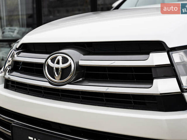 Белый Тойота Хайлендер, объемом двигателя 3.46 л и пробегом 26 тыс. км за 37950 $, фото 17 на Automoto.ua