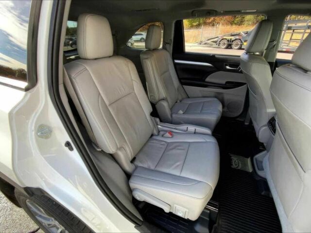 Белый Тойота Хайлендер, объемом двигателя 3.5 л и пробегом 43 тыс. км за 16700 $, фото 13 на Automoto.ua