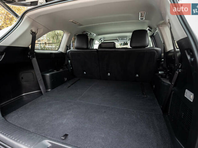 Белый Тойота Хайлендер, объемом двигателя 3.46 л и пробегом 26 тыс. км за 37950 $, фото 54 на Automoto.ua